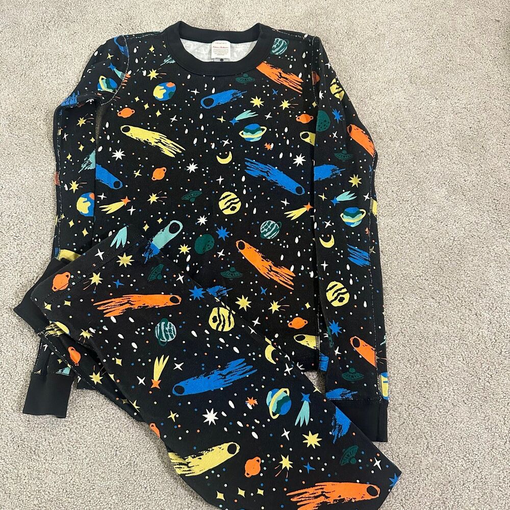 Hanna Andersson Interstellar space print pajama set in black boys size 12